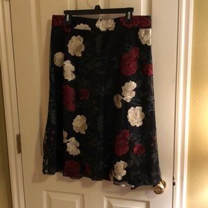 Women’s ECI Skirt Size 14 Lace Overlay